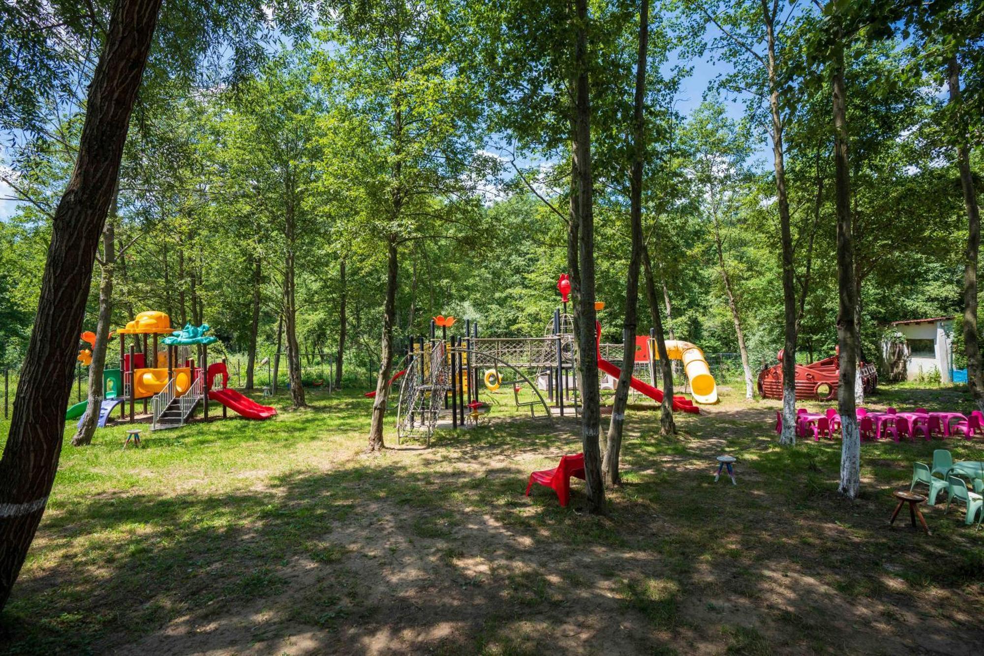 Marabou Resort Brassó Kültér fotó